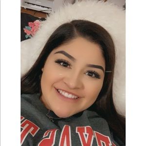 Meet your Posher, Kaitlyn